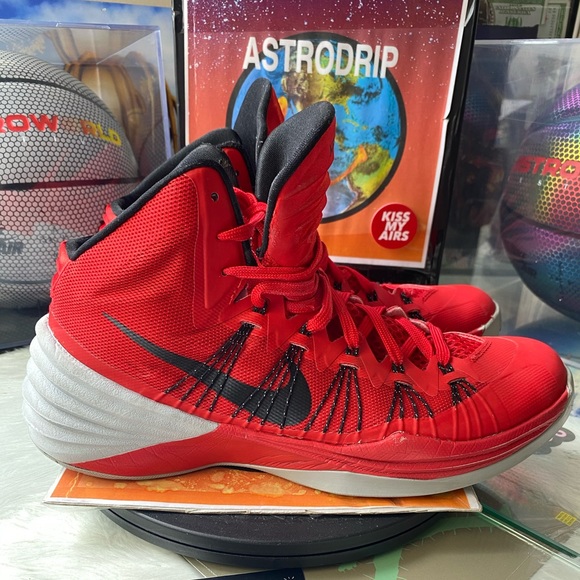Nike Other - 🔁 Nike	Hyperdunk 2013 Red - Size: Mens 10.5